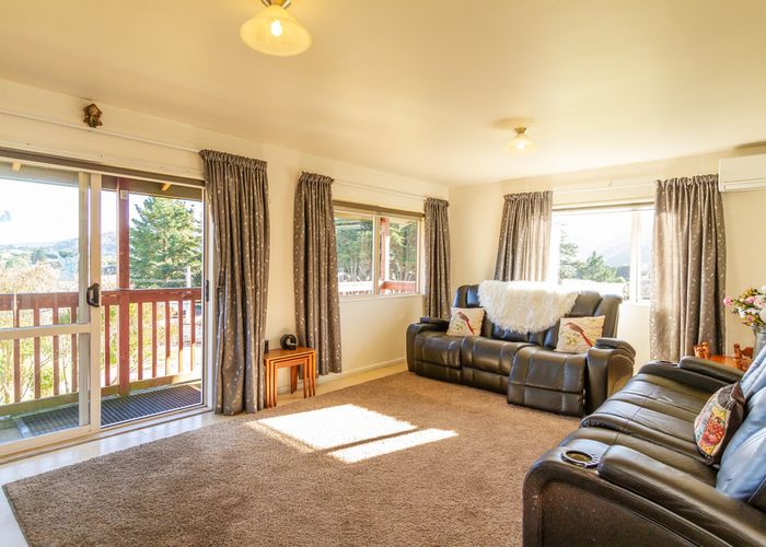  at 1715 State Highway 2, Kaitoke, Upper Hutt