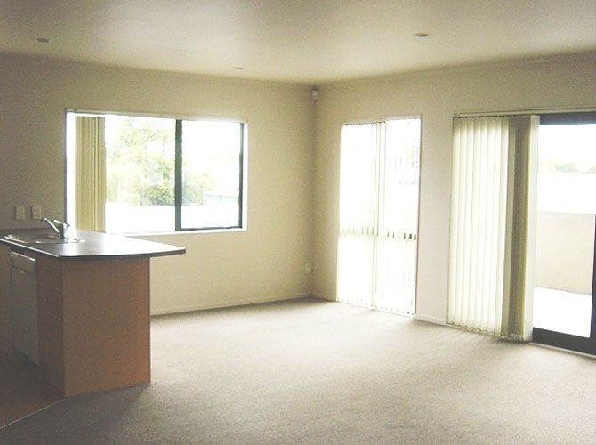  at 12/11 Jack Conway Avenue, MANUKAU, AUCKLAND