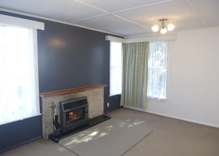  at 33 Leicester Street, Cannons Creek, Porirua