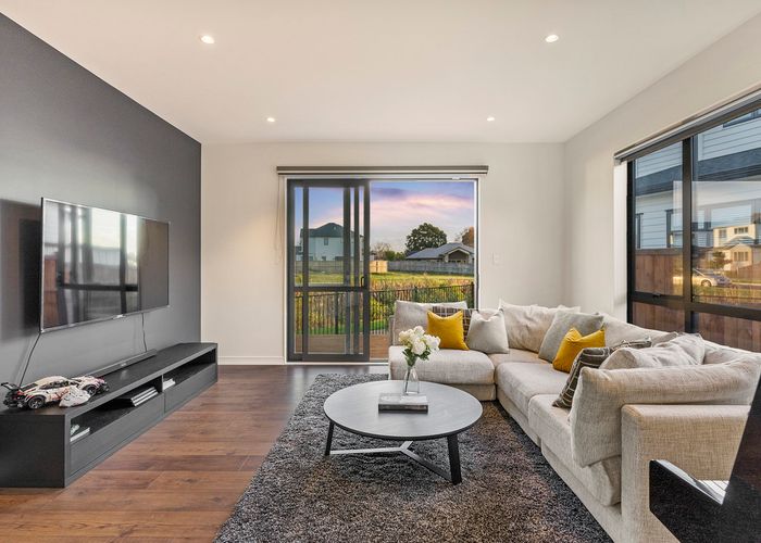  at 27 Castellina Drive, Hingaia, Auckland