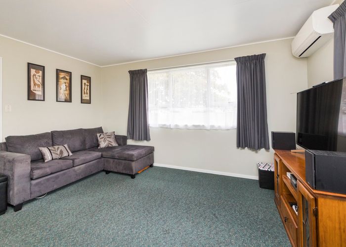  at 15 Meadowbrook Drive, Cloverlea, Palmerston North