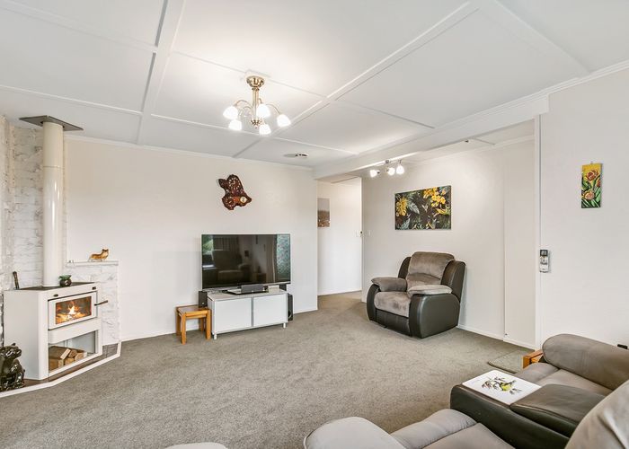 at 2/11 Spinella Drive, Bayview, Auckland