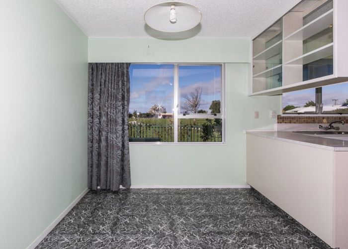  at 2/171 Taradale Road, Pirimai, Napier