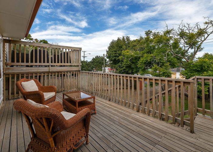  at 40 Mountain Road, Mangere Bridge, Auckland