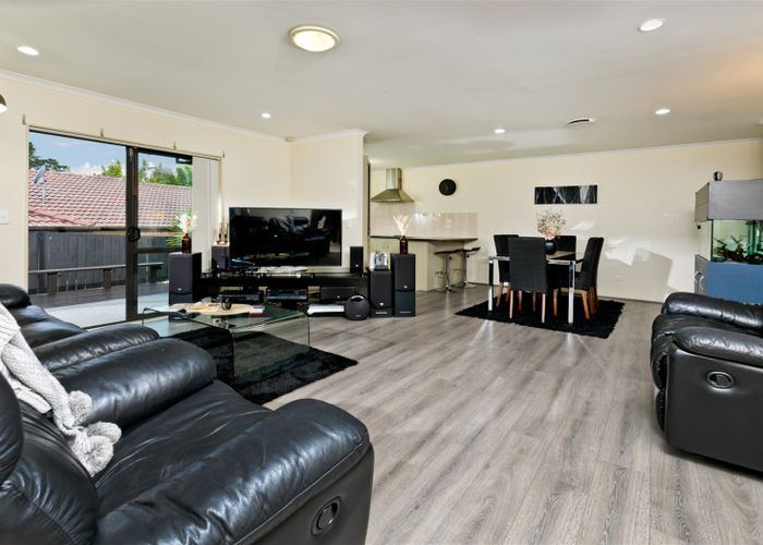  at 21 Westglen Place, Ranui, Auckland