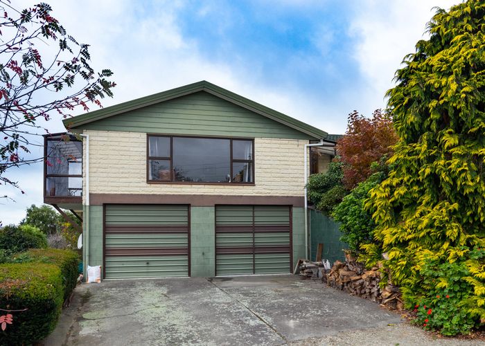 at 2 MANSE ST, Timaru