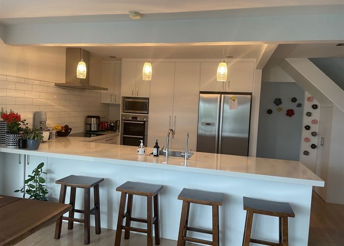  at 4 Grenada Avenue, Forrest Hill, Auckland