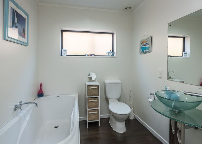  at 102 Seaview RD, PARAPARAUMU BEACH, PARAPARAUMU