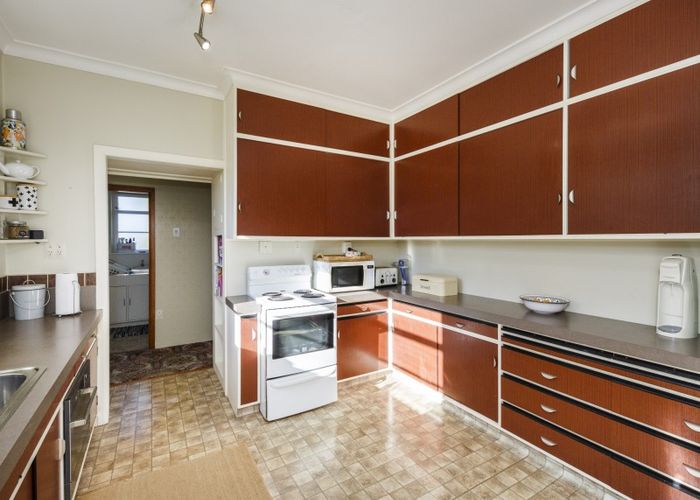  at 395 Ruahine Street, Terrace End, Palmerston North