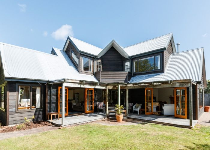  at 21 Palm Avenue, Hokowhitu, Palmerston North