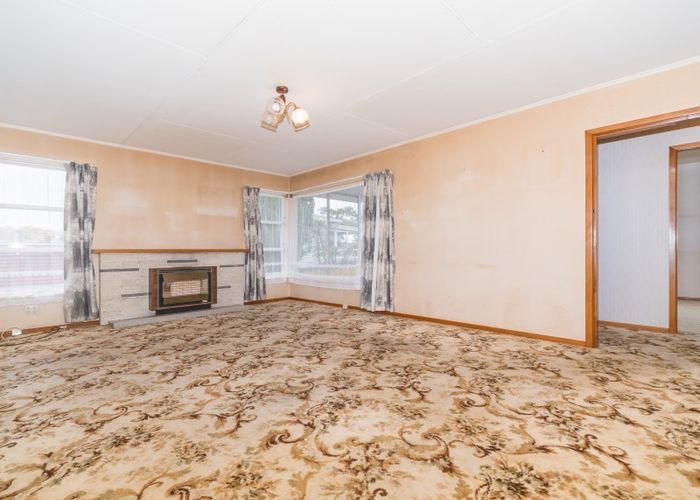  at 6 Ellesmere Crescent, Highbury, Palmerston North