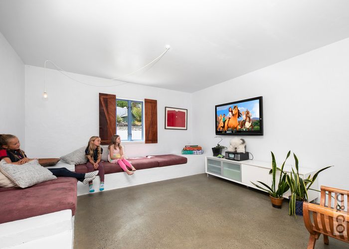  at 93 Taylor Road, Waimauku, Waimauku