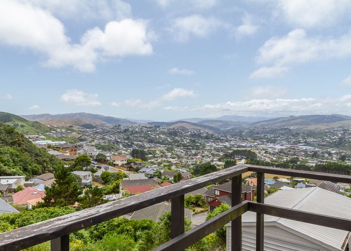  at 6 Jaunpur Crescent, Broadmeadows, Wellington