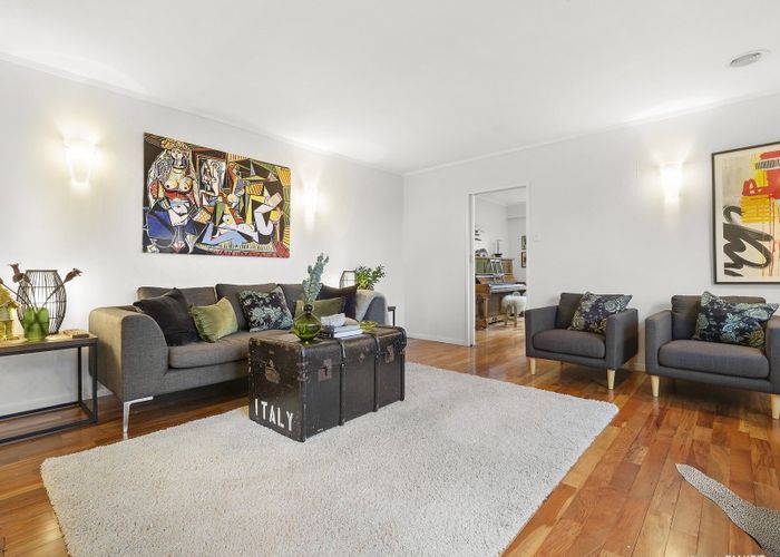  at 11 Epping Grove, Karori, Wellington