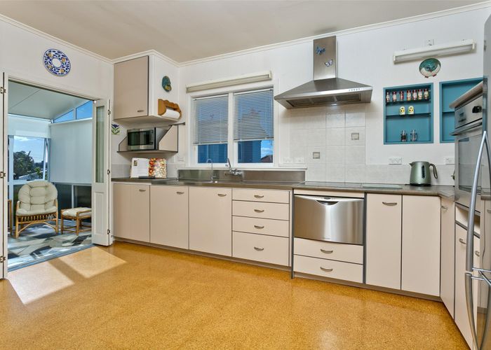  at 22 Norman Road, Hauraki, Auckland