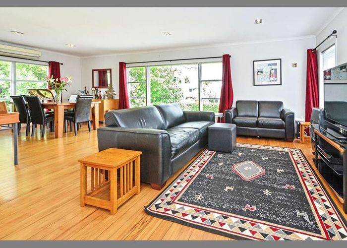  at 6 Gills Avenue, Papakura, Papakura