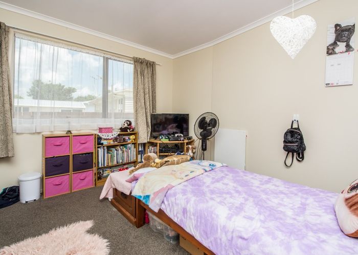  at 66 Southsea Crescent, Silverdale, Hamilton