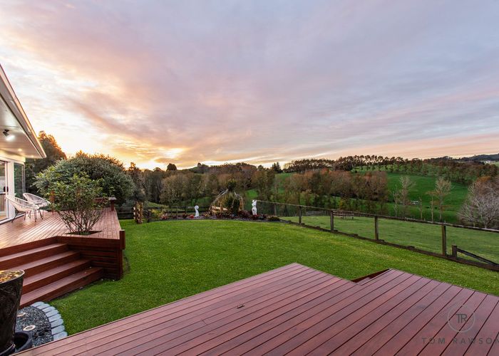  at 8 Kimptons Road, Manurewa