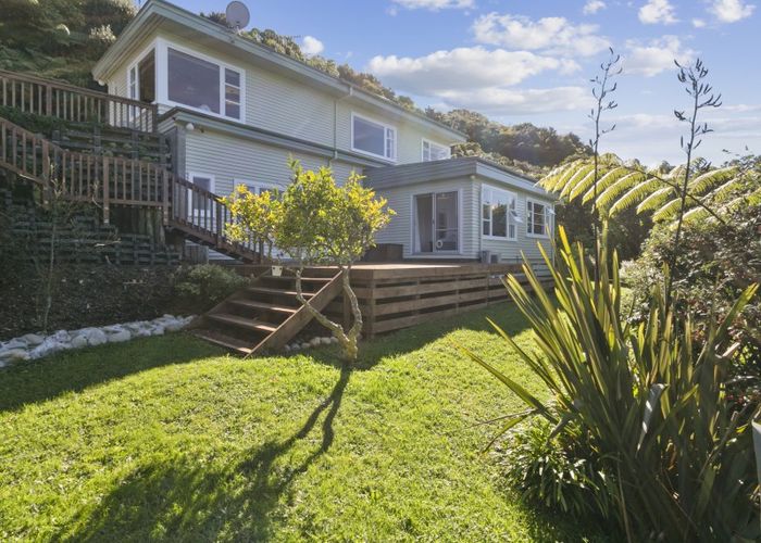  at 31 Rakeiora Grove, Korokoro, Lower Hutt