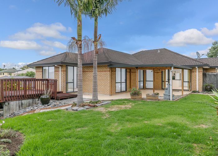  at 27 Basra Drive, Henderson, Auckland
