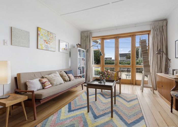  at 33 Apuka Street, Brooklyn, Wellington