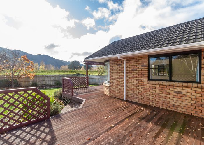  at 1 Alleys Way, Ebdentown, Upper Hutt