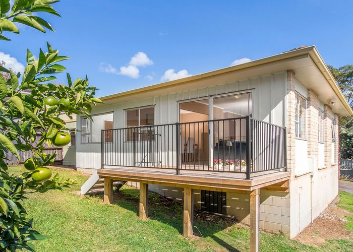  at 12 Dalwhinnie Parade, Highland Park, Auckland