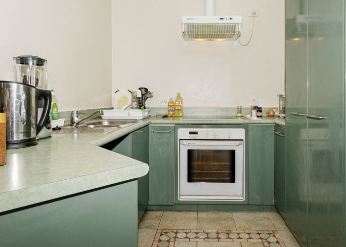  at 4/15 Clearwater Cove, West Harbour, Auckland