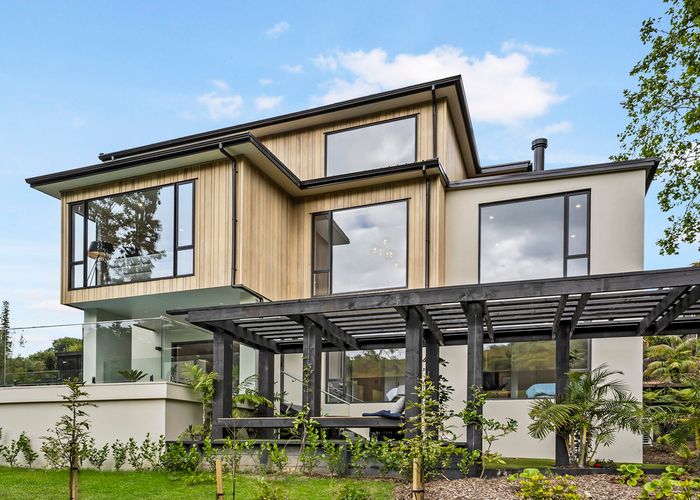  at 140B Bassett Road, Remuera, Auckland