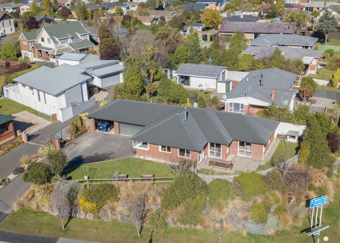  at 4 Walton Park Avenue, Fairfield, Dunedin