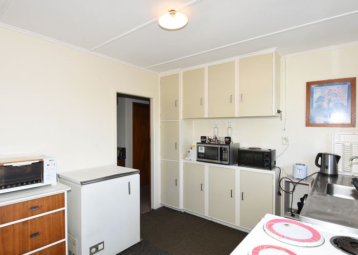  at 32 Johnston Street, Featherston
