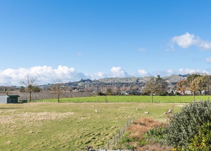  at 417 Saint Georges Road, Havelock North