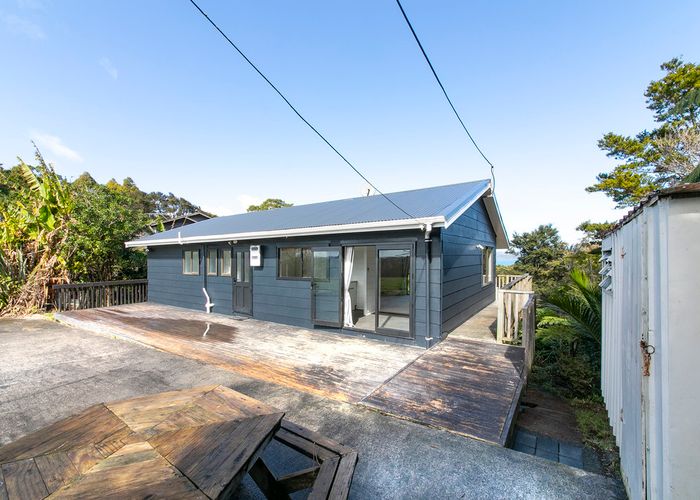  at 153 Victory Road, Laingholm, Auckland