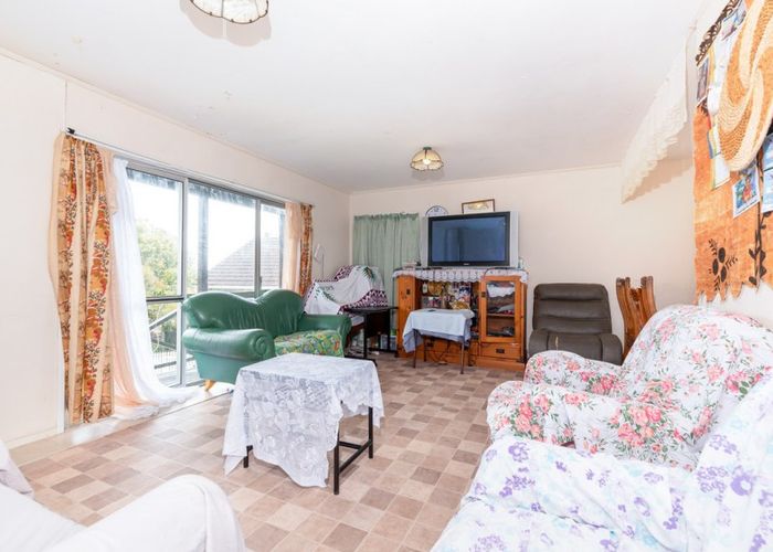 at 29 Moncrieff Avenue, Clendon Park, Auckland