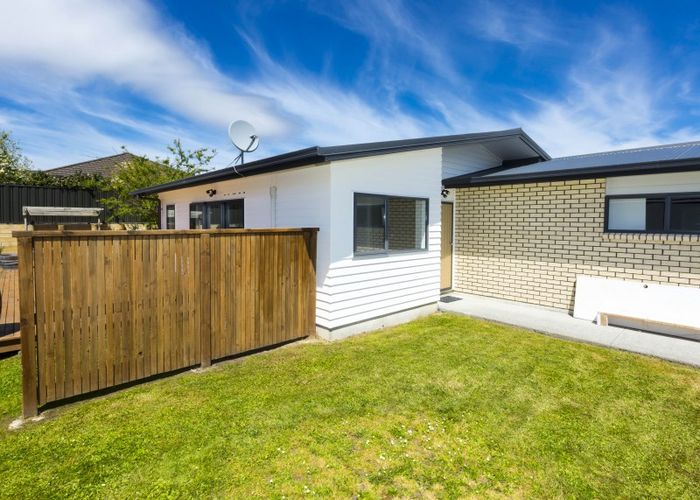  at 5 Sunstone Crescent, Brown Owl, Upper Hutt