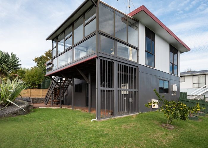  at 18 Park View Rise, Gate Pa, Tauranga
