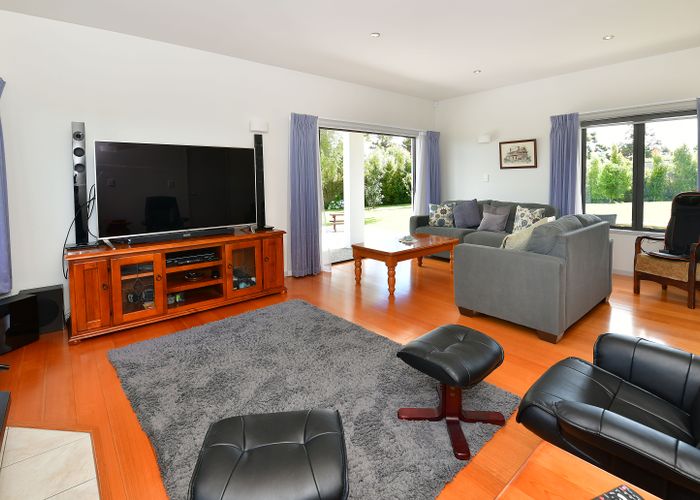  at 315 KAHIKATEA FLAT RD, Kaukapakapa, Auckland