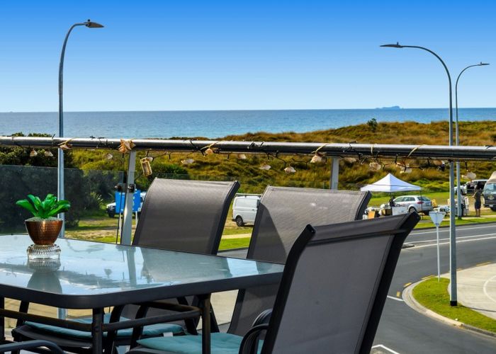  at 898 Papamoa Beach Road, Papamoa Beach, Papamoa