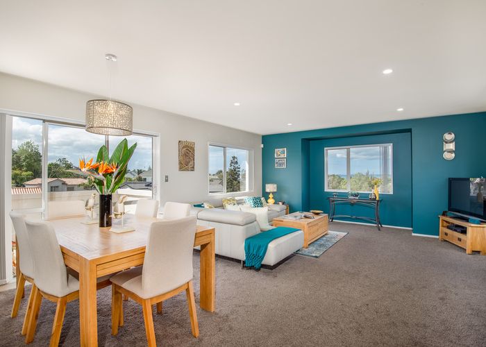  at 42 Selwyn Road, Cockle Bay, Auckland