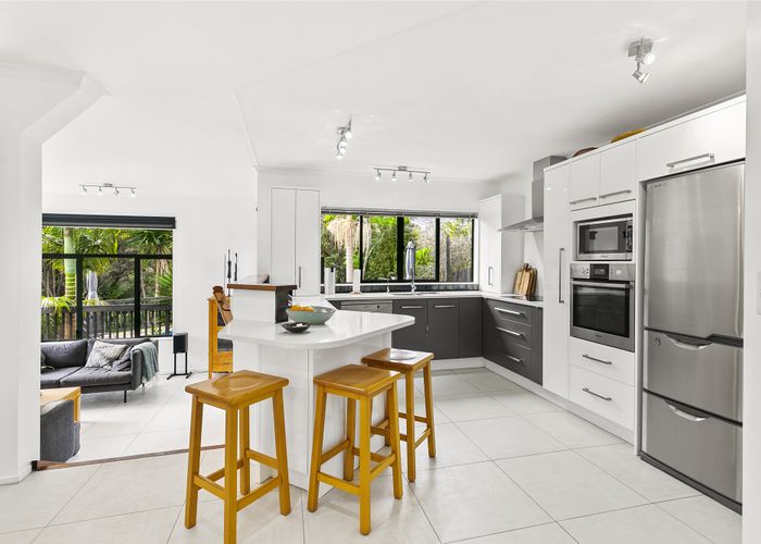  at 12B Kimberly Grove, Greenhithe, Auckland