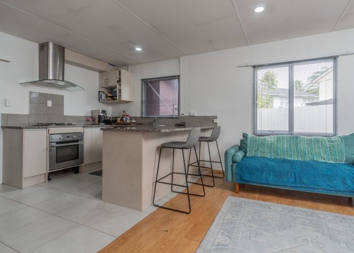  at 13A Pershore Place, Mangere, Auckland
