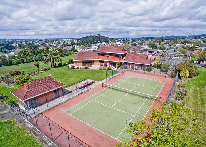 at 13 Milwaukee Place, Glendene, Auckland