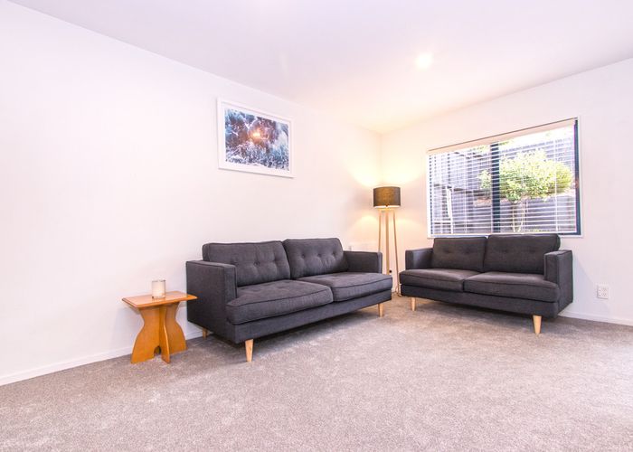  at 8/71 FERNHILL WAY, Oteha, Auckland
