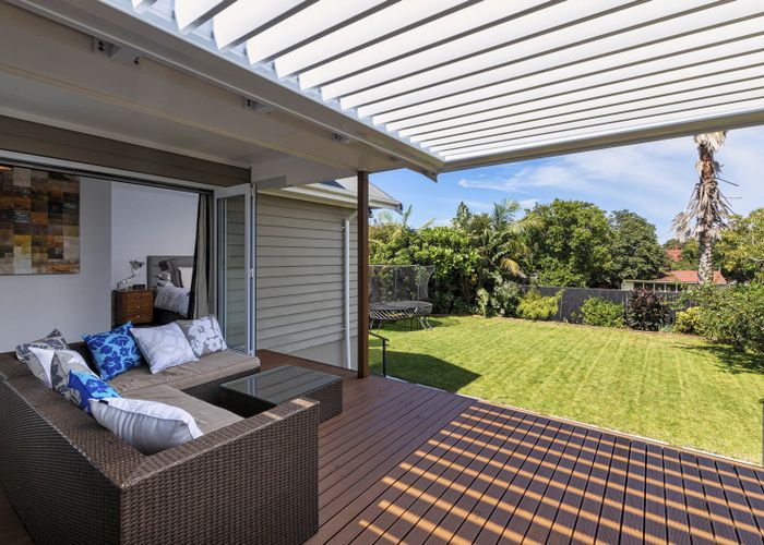  at 304 Point Chevalier Road, Point Chevalier, Auckland