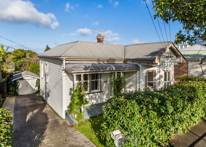  at 22 Walters Road, Mount Eden, Auckland