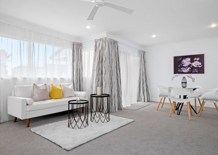  at 2/44 Park Avenue, Papatoetoe, Auckland
