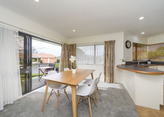  at 28 Greenwood Place, Fitzherbert, Palmerston North