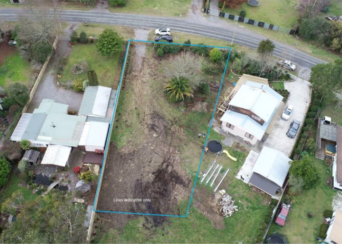  at 789 River Road, Broadlands