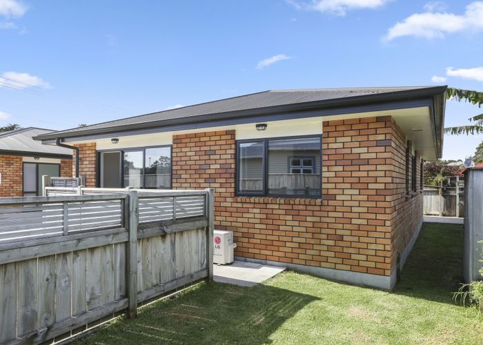  at 100B Smart Road, Glen Avon, New Plymouth