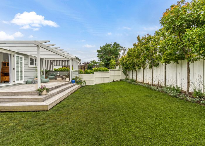  at 12 Cambria Road, Devonport, Auckland